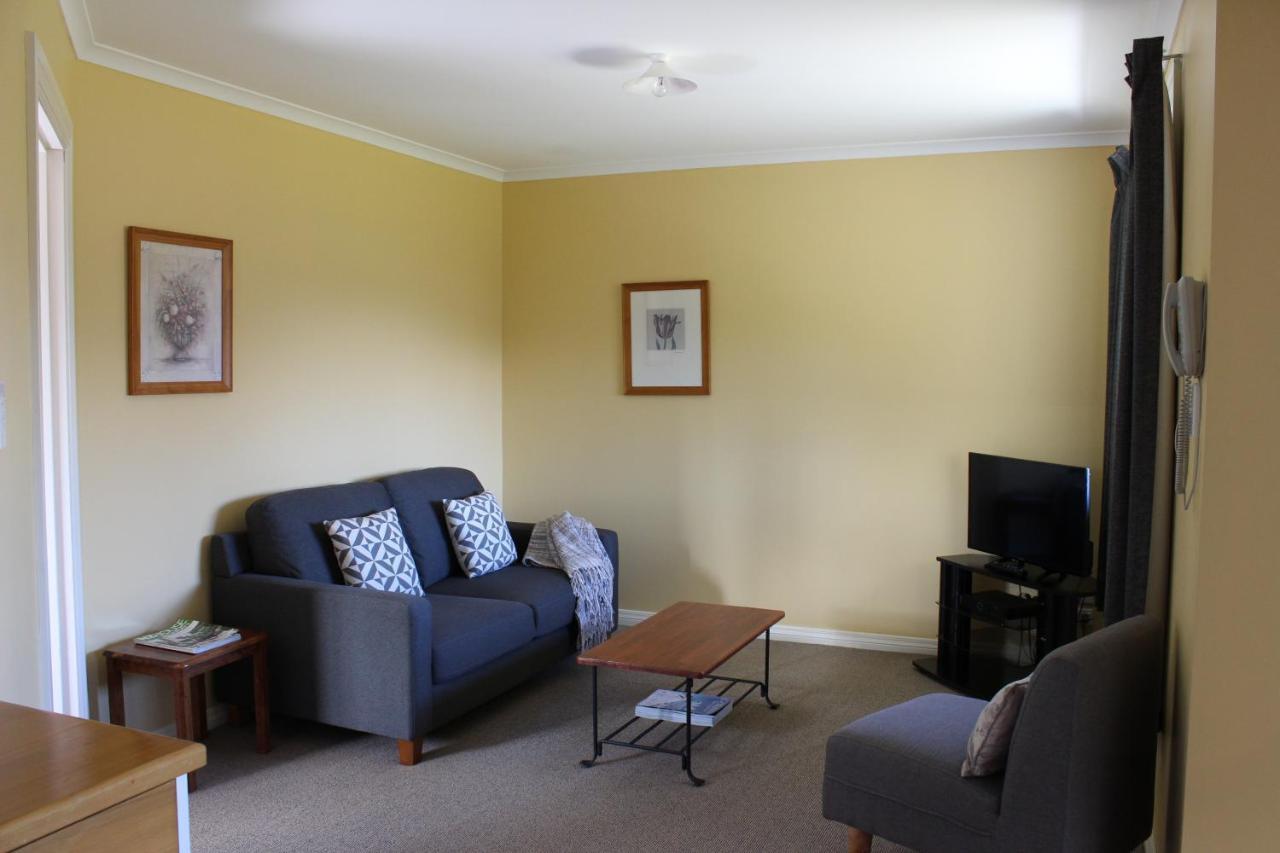Blue Thistle Cottages Te Anau Eksteriør bilde