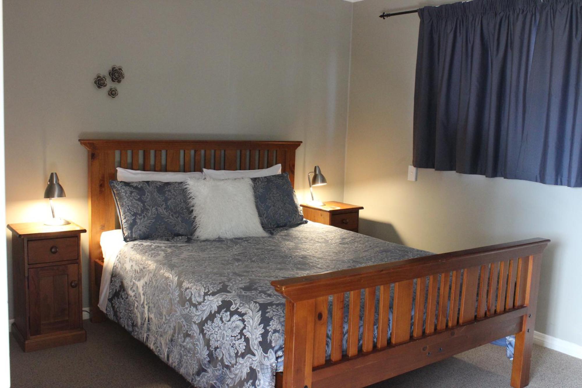 Blue Thistle Cottages Te Anau Eksteriør bilde